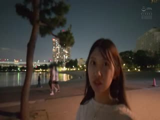 YUJ-059 出張先の海で偶然出会った地元の女の子と、妻を忘れてひと夏限りの関係に溺れた僕。 春乃るる