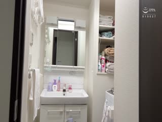 AKDL-355 社畜OLが溜まったストレスをデカカチンコで発散 非日常的快楽SEXでバカイキ 有马みずき